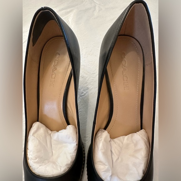 Coach Waverly Black Heels - Picture 3 of 6